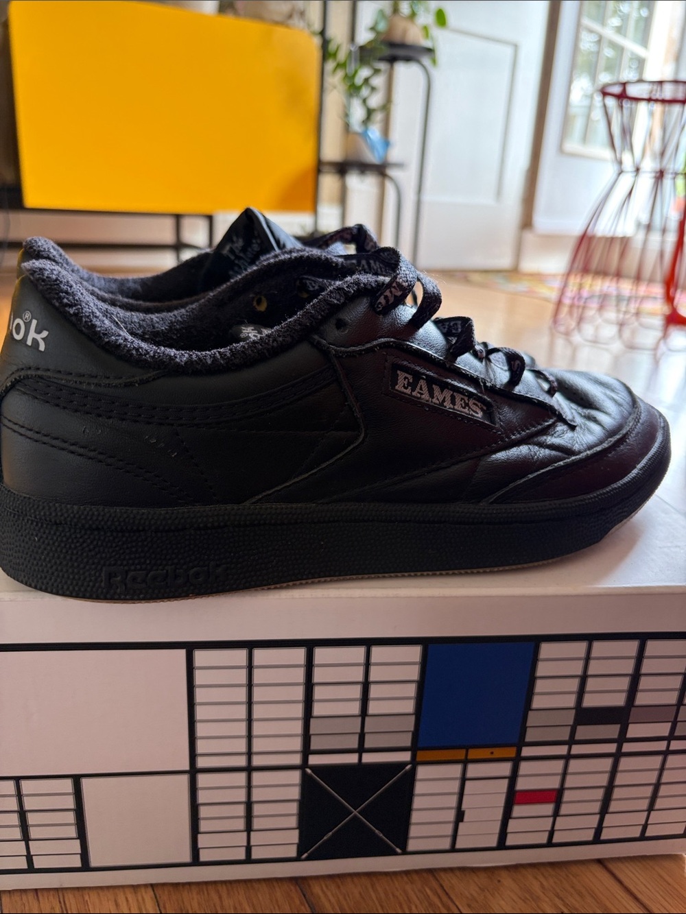 Eames Reebok - Picture 3 of 5